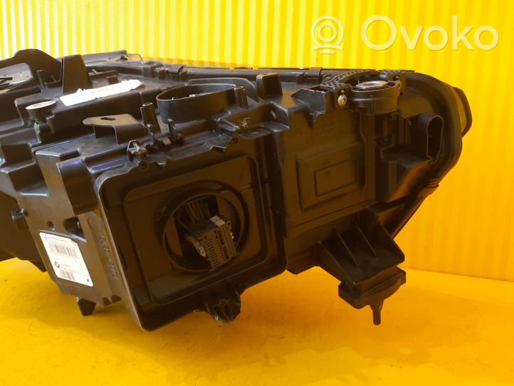 BMW X5 G05 Lampa przednia 9481783