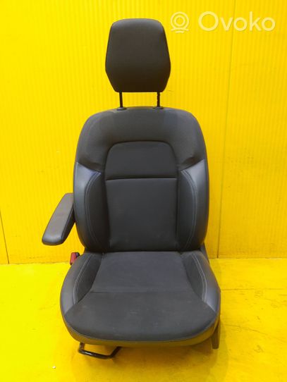 Renault Express Fotele / Kanapa / Komplet 