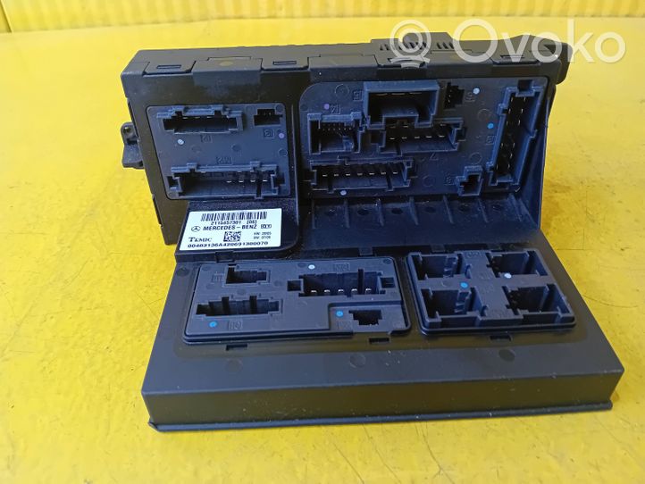 Mercedes-Benz E W211 Module de fusibles 2115457301