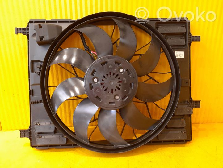 Mercedes-Benz E AMG W213 Ventilatore di raffreddamento elettrico del radiatore A0999061502