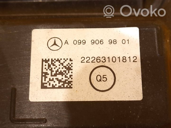 Mercedes-Benz C W206 Jäähdyttimen jäähdytinpuhallin A0999069801