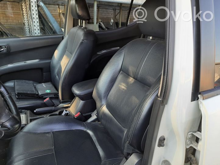 Mitsubishi L200 Juego del asiento 