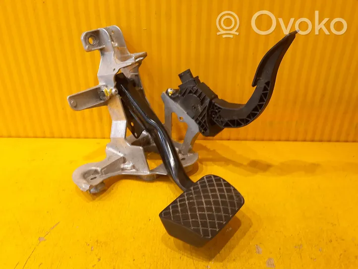 Audi Q7 4M Brake pedal 4M1723117B