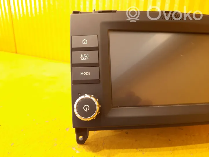 Mercedes-Benz Vito Viano W447 Radio/CD/DVD/GPS head unit A4478201101