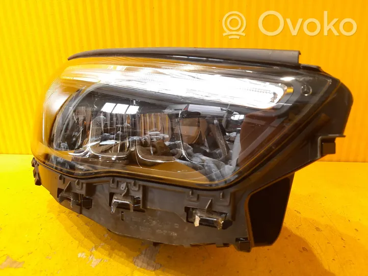 Mercedes-Benz GLA H247 Phare frontale A2479066107