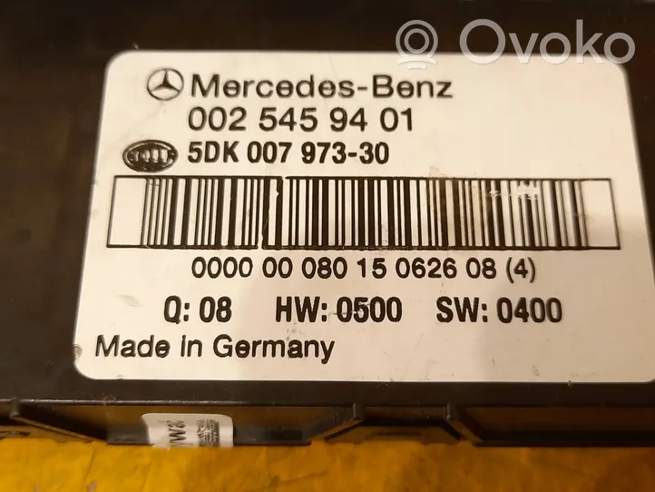 Mercedes-Benz C AMG W203 Skrzynka bezpieczników / Komplet 0025459401