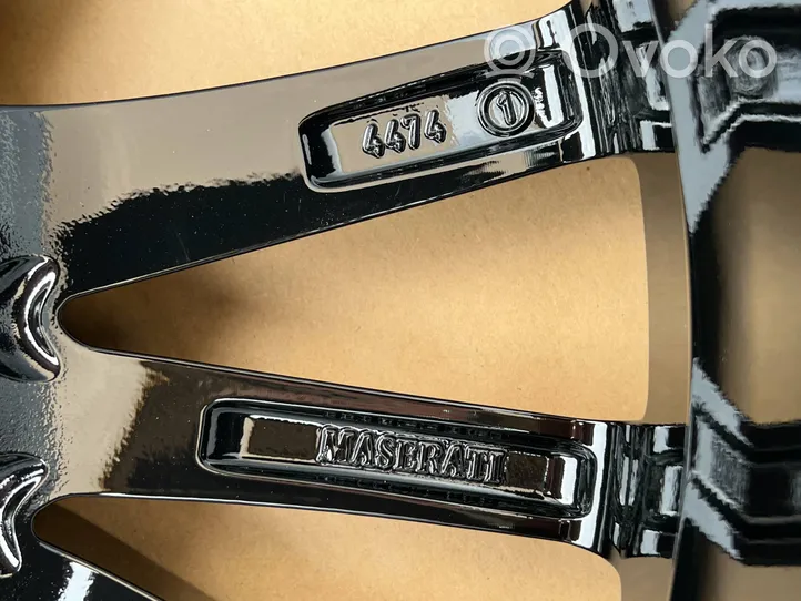 Maserati Levante R20-alumiinivanne 940001094
