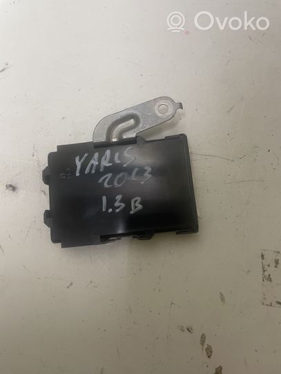 Toyota Yaris Maitinimo valdymo blokas 896900D050