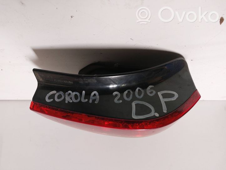 Toyota Corolla E120 E130 Lampa tylna 8155002300