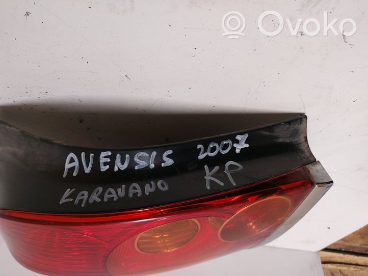 Toyota Avensis T250 Feux arrière / postérieurs 89028783