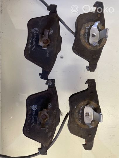 Audi A4 S4 B7 8E 8H Brake pads (front) 