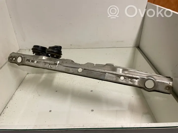 Toyota Avensis Verso Staffa del pannello di supporto del radiatore parte superiore F1508