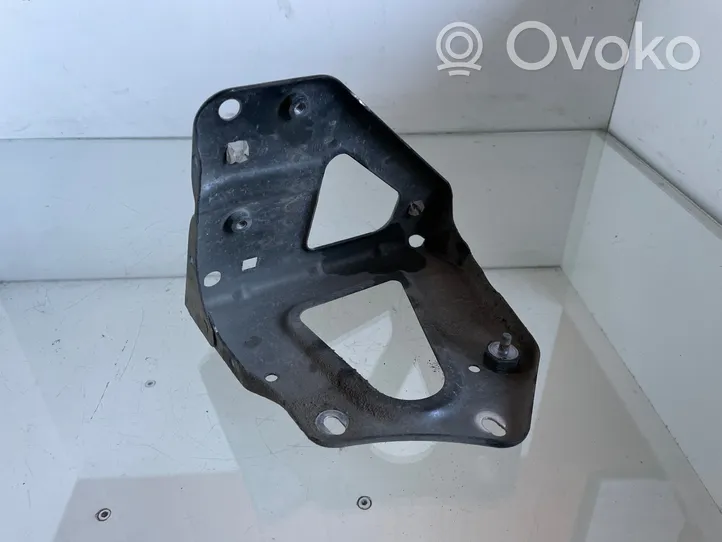 Audi A6 S6 C6 4F Soporte de montaje del guardabarros 4F0821135