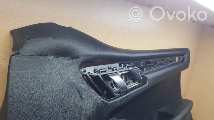 Porsche Macan Rivestimento del pannello della portiera anteriore 95B867012