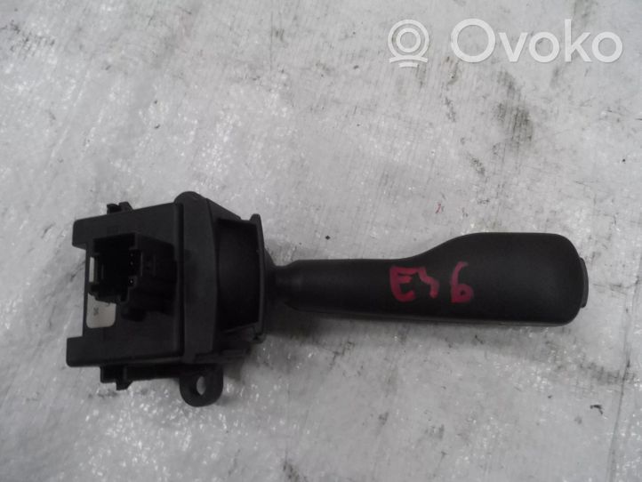 BMW 3 E46 Tailgate/trunk/boot open switch 