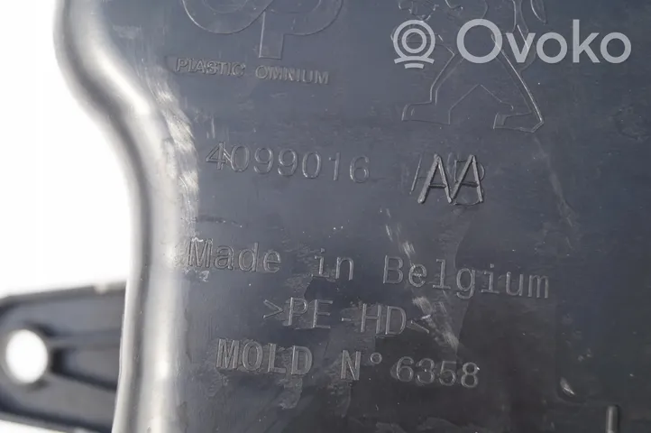 Opel Vivaro Réservoir de fluide AdBlue 4077148AA