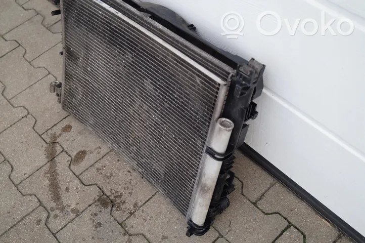 Dacia Logan III Radiateur de refroidissement 214107326R