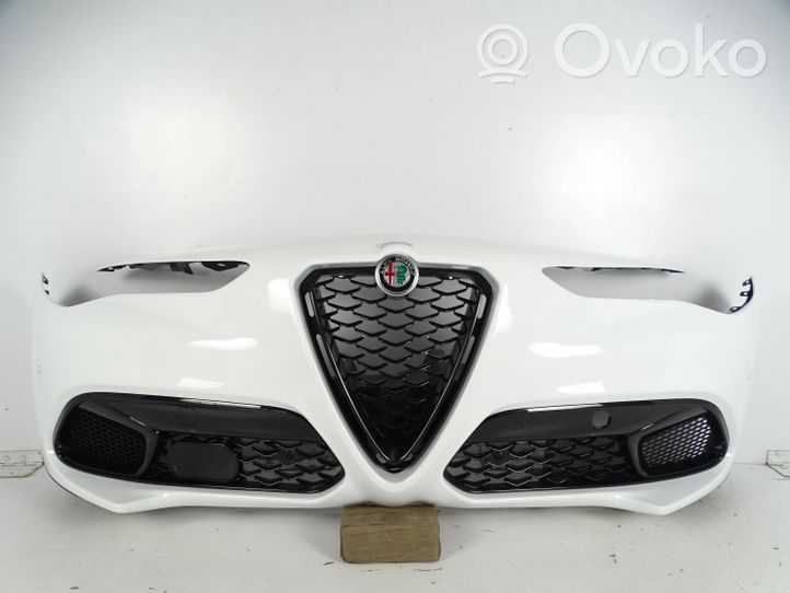 Alfa Romeo Stelvio Zderzak przedni 