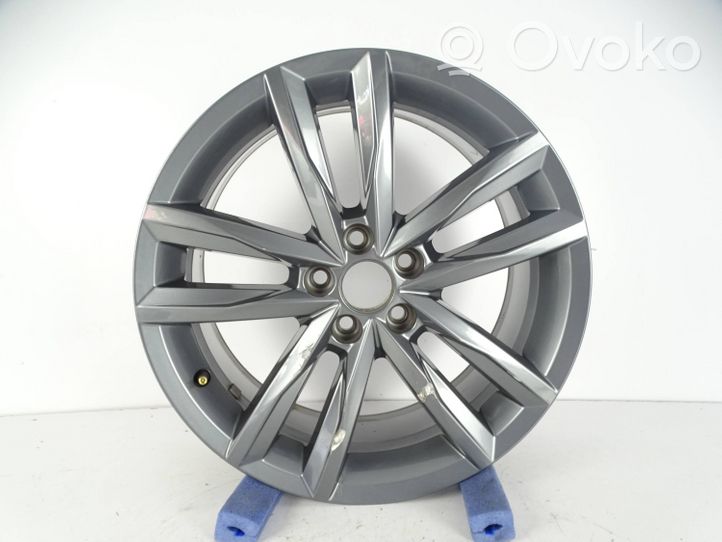 Volkswagen Polo VI AW Felgi aluminiowe R17 2G0601025J/B