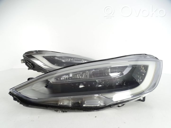 Tesla Model S Lampa przednia 1053574-00-C