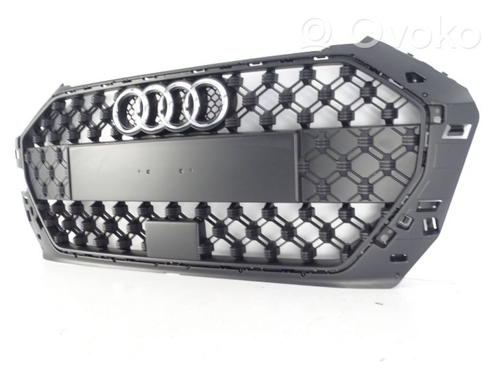 Audi A1 Grille calandre supérieure de pare-chocs avant 82A853653