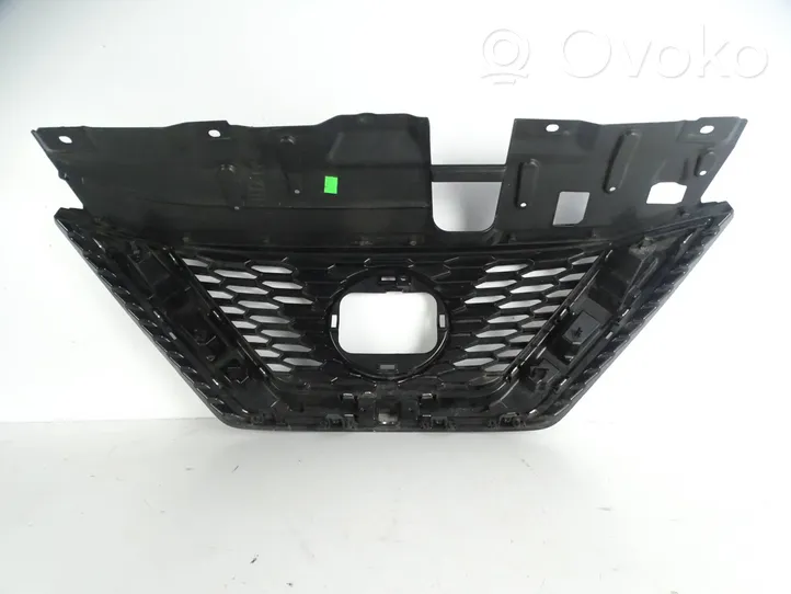 Nissan Qashqai Grille de calandre avant 68398-HV80A