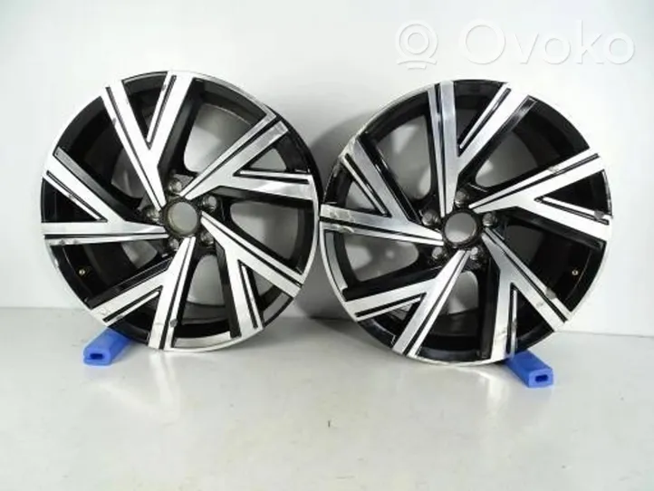 Volkswagen Golf VIII Felgi aluminiowe R18 5H0601025M