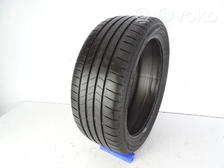 Audi A4 S4 B5 8D R18 summer tire 