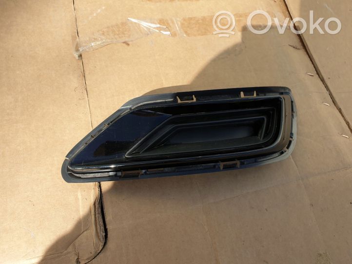 Audi Q8 Apatinė bamperio dalis 4m8807319