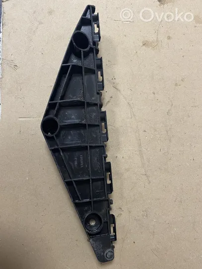 Toyota Avensis T270 Front bumper mounting bracket 5253505040