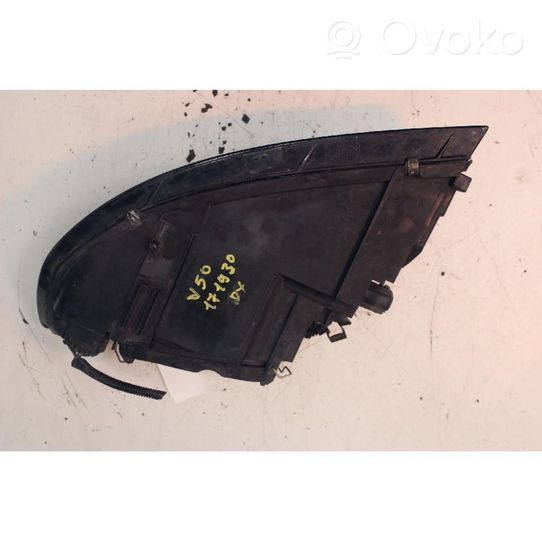 Volvo V50 Lampa przednia 30698886