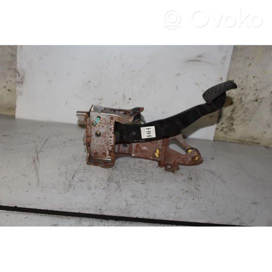 Renault Koleos I Brake pedal 