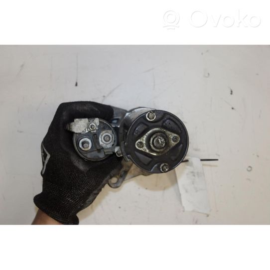 Renault Megane III Starter motor 