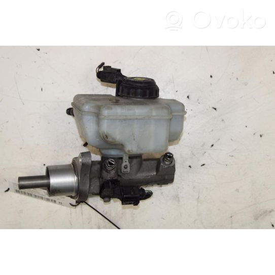 Volkswagen Touran II Master brake cylinder 