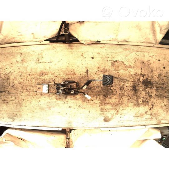 KIA Venga Clutch pedal 