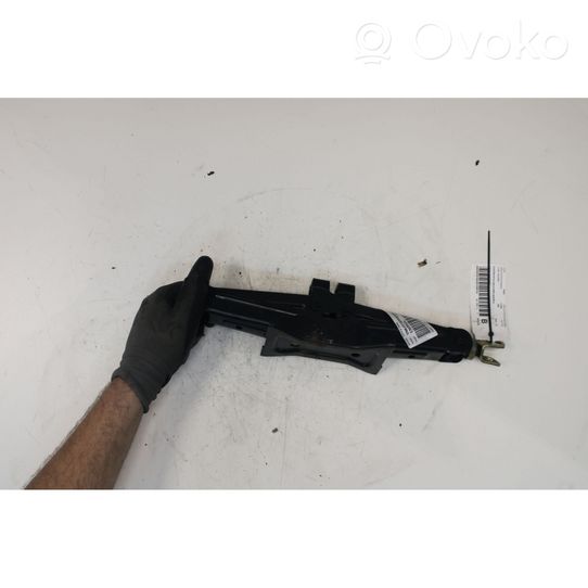 Toyota Yaris Lift Jack 