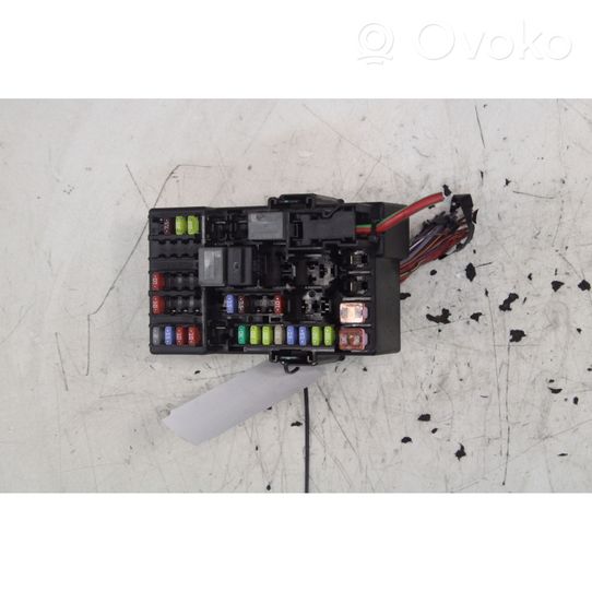 Opel Corsa E Fuse module 