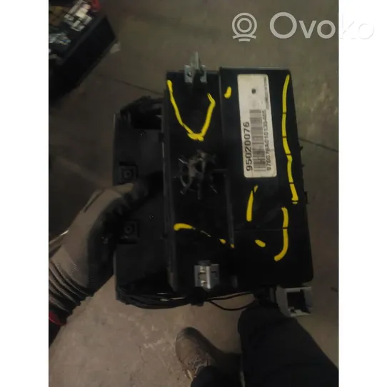 Chevrolet Orlando Interrupteur / bouton multifonctionnel 