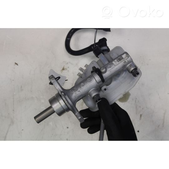 Opel Vivaro Master brake cylinder 