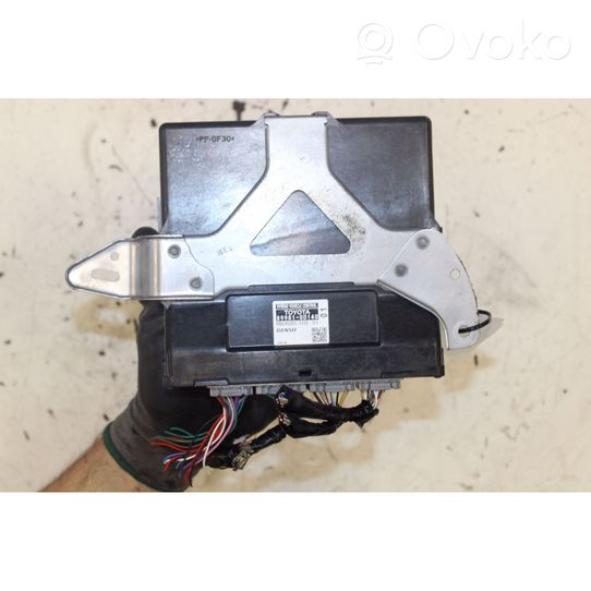 Toyota Yaris Sterownik / Moduł ECU 