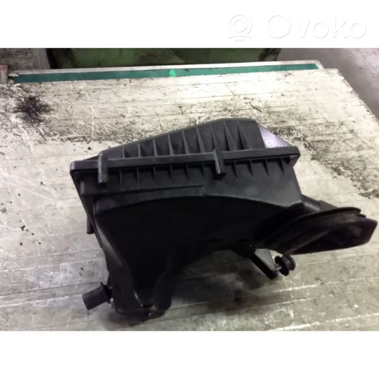 Chevrolet Cruze Air filter box 