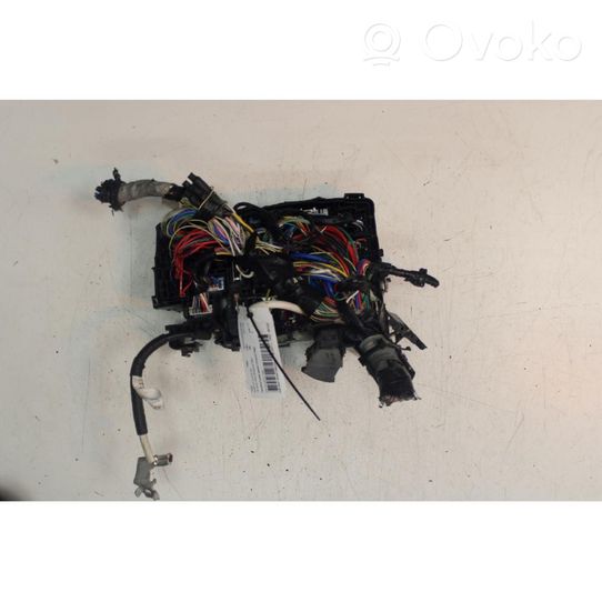 Toyota Auris E180 Module de fusibles 