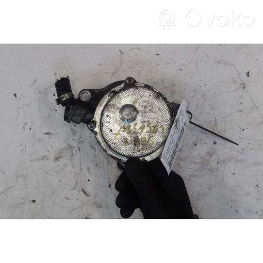 BMW 7 E65 E66 Vacuum pump 