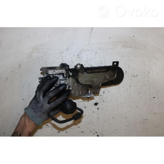 Audi A3 S3 8P Support refroidisseur de vanne EGR 