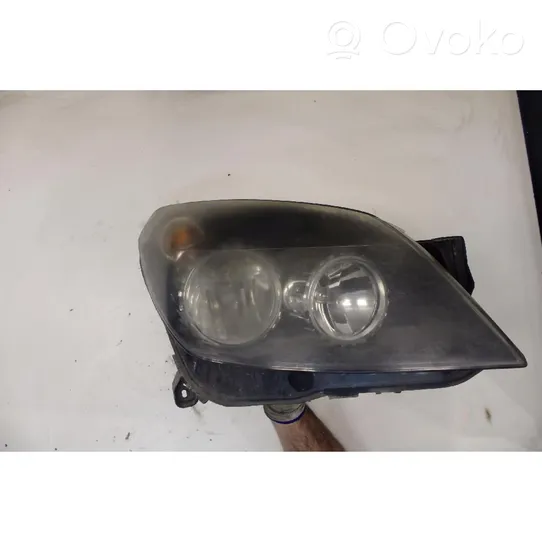 Opel Astra H Lampa przednia 