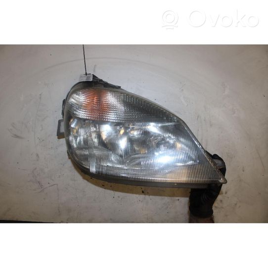 Mercedes-Benz Vaneo W414 Lampa przednia 