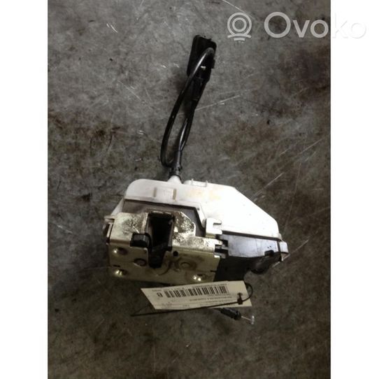 Renault Megane II Front door lock 