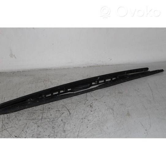 Mercedes-Benz Vaneo W414 Front wiper blade arm 