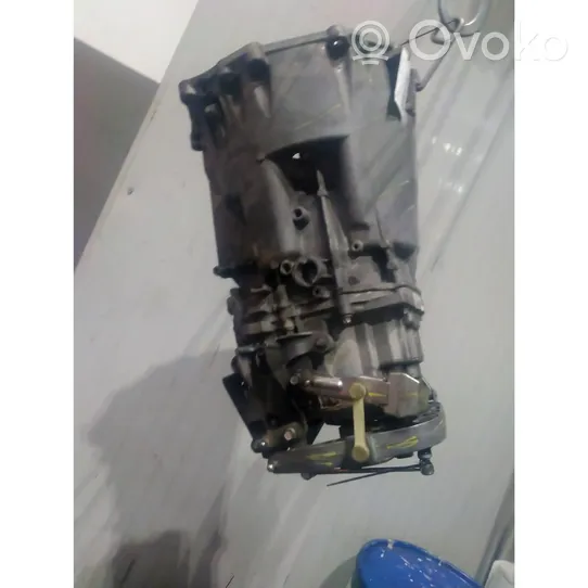 Volkswagen Crafter Manual 5 speed gearbox 