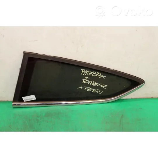 Ford Fiesta Front triangle window/glass 